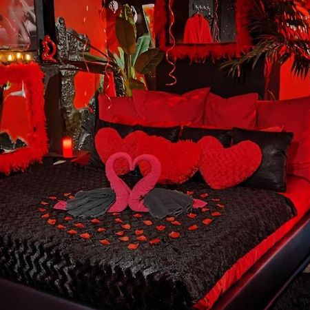 غرونوبل Loft Romantique Hammam Spa Privatif Playroom المظهر الخارجي الصورة