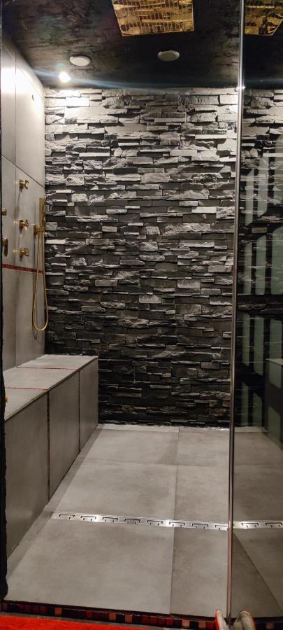 غرونوبل Loft Romantique Hammam Spa Privatif Playroom المظهر الخارجي الصورة